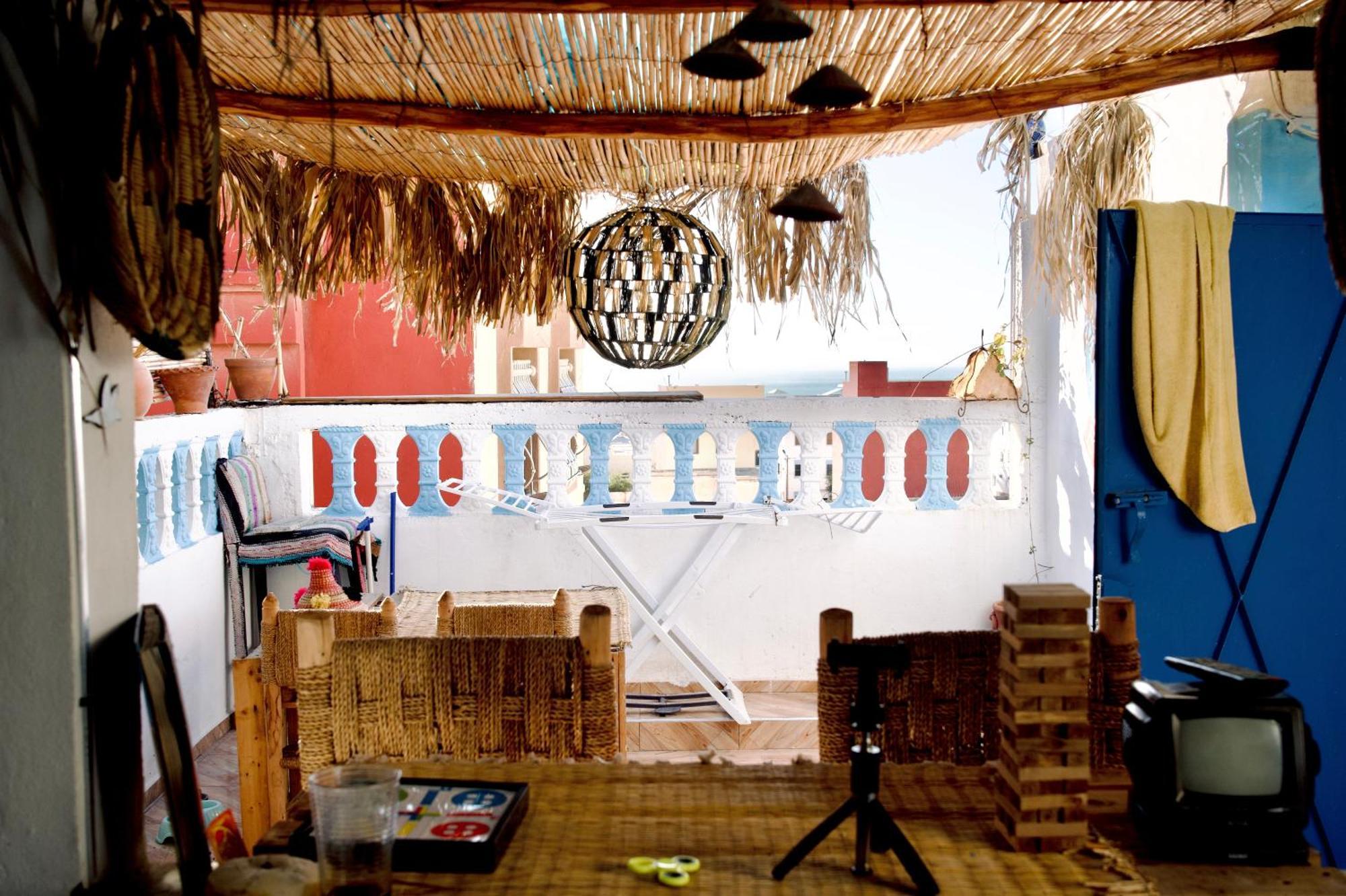Bright Wave Surfhouse Vandrehjem Tamraght Eksteriør billede